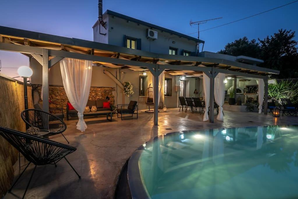 הוילה Alikianos Casa Del Miele, Private Pool, Bbq, Mountain View. מראה חיצוני תמונה