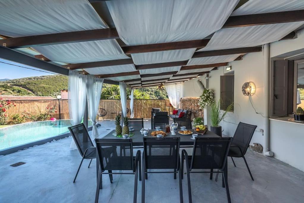 הוילה Alikianos Casa Del Miele, Private Pool, Bbq, Mountain View. מראה חיצוני תמונה