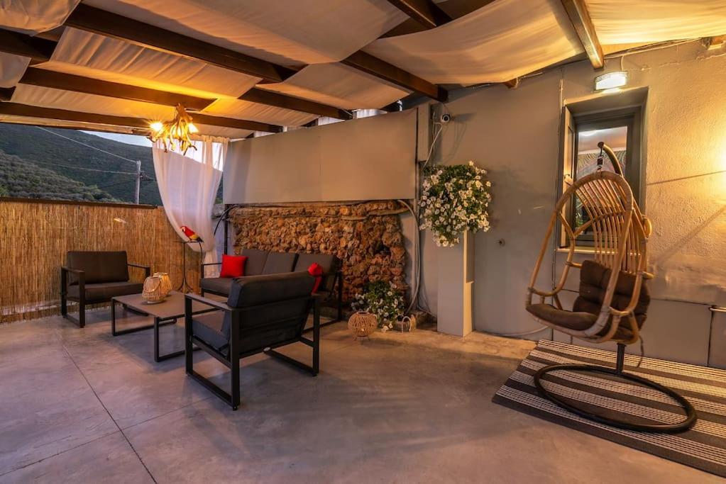 הוילה Alikianos Casa Del Miele, Private Pool, Bbq, Mountain View. מראה חיצוני תמונה